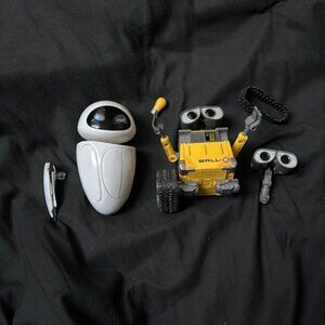 Disney 4" Wall-e and 5" Eve figure